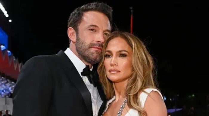 Jennifer Lopez takes charge amid Ben Affleck divorce rumors