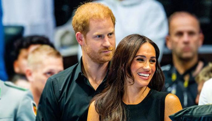Prince Harry suffered ‘mentally after prioritizing Meghan Markle over Royal family