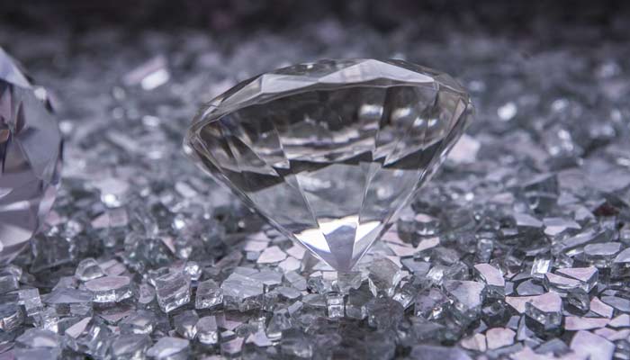 Scientists grow diamonds in just 15 minutes with new gem-changing method