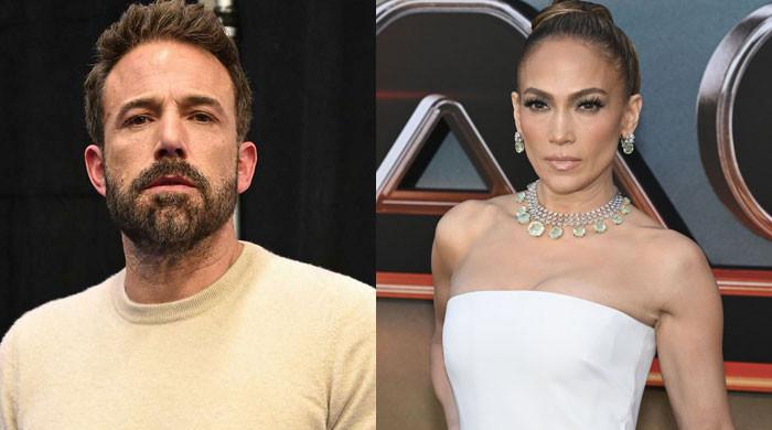 Jennifer Lopez claps back at reporter over Ben Affleck divorce question