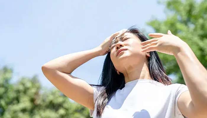 Heat stroke: Know THESE symptoms to avoid hospital stay