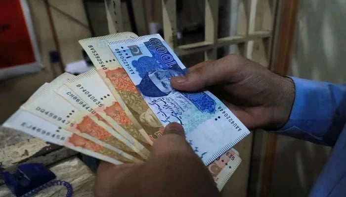 Rupee expected to see depreciation of Rs2-3 against dollar from July