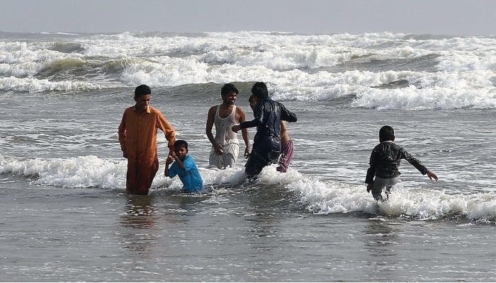Heatwave in Karachi: Mercury likely to surge past 40°C from May 29-31