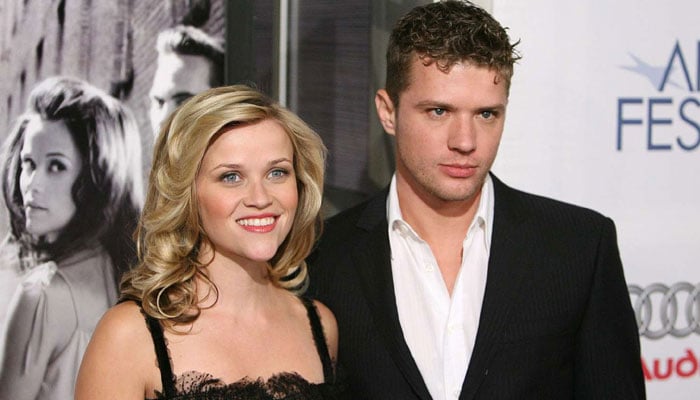 Ryan Phillippe tests luck on single ex-Reese Witherspoon?