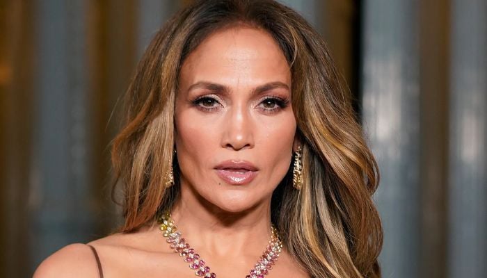 Jennifer Lopez spotted at dance studio after tour cancellation