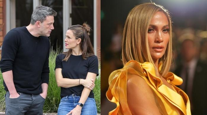 Ben Affleck ignores JLo woes by hanging out with ex Jennifer Garner