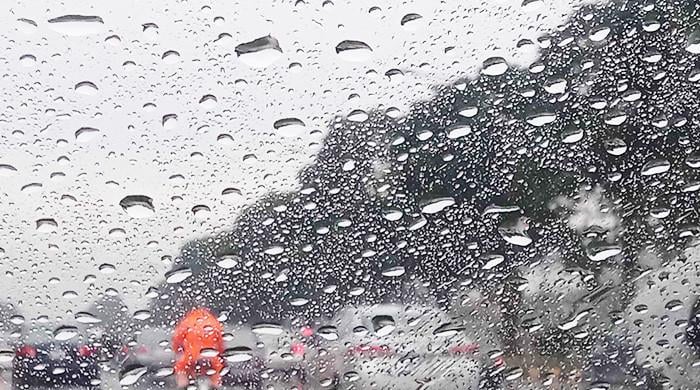 Light rain, thunderstorm likely in parts of Sindh as it drizzles in Karachi – M Haris