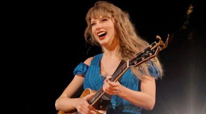 Taylor Swift Delights As Couple Gets Engaged During Her Eras Tour Show