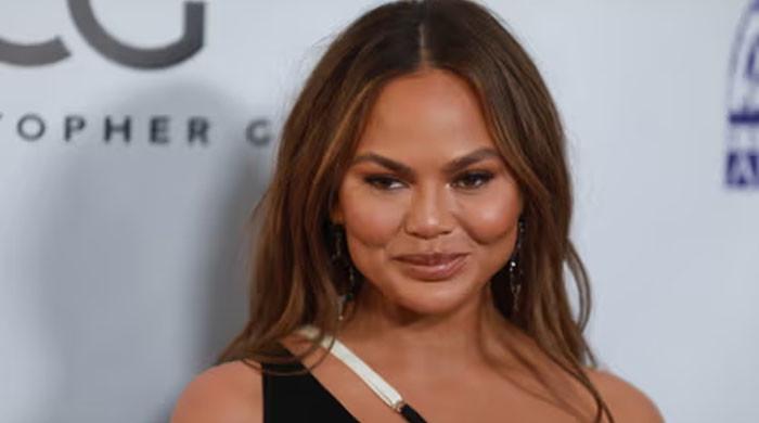 Chrissy Teigen Calls Out Influencer For Criticising Her Appearance 8388