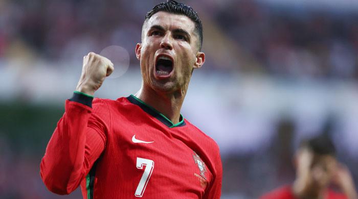 Portugal qualify for Euro 2024 as Ronaldo’s double helps outclass Ireland mharis