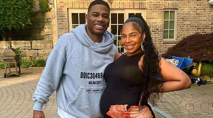 Ashanti glows in maternity photo ahead of first baby