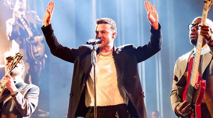 Justin Timberlake acknowledges the “camaraderie and love” of his fans at his last concert