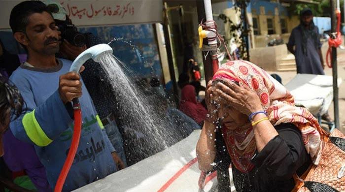 At least four die as Karachi sizzles under record temperatures – M Haris