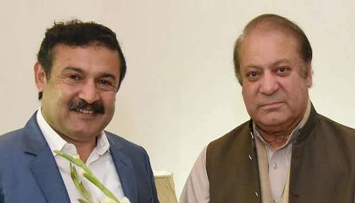 Former Pakistan Muslim League-Nawaz politician Abbas Afridi (left) and party president Nawaz Sharif. — X/@AbbasKAfridi