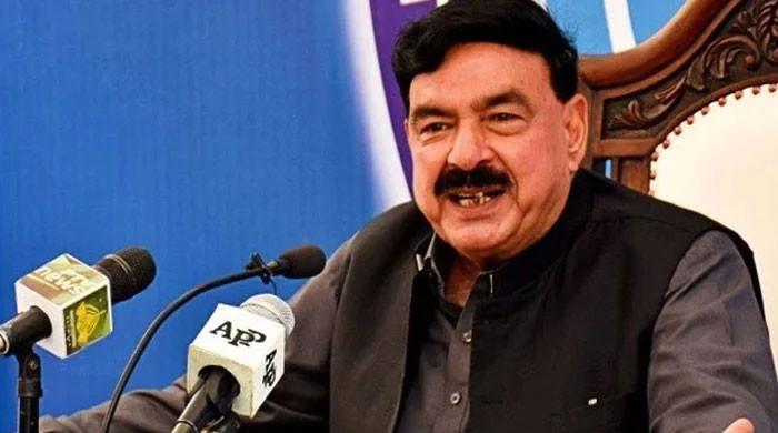 ‘They won’t allow Imran to be released at this moment,’ says Sheikh Rashid – M Haris