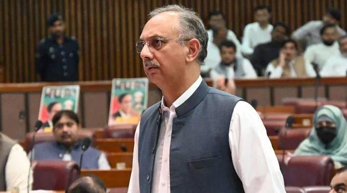 PTI parliamentarians approve resolution to reject Omar Ayub’s resignation – M Haris