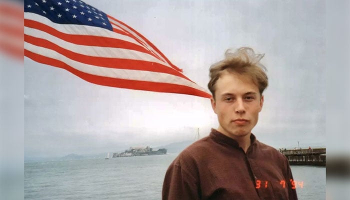 A photo of Tesla CEO Elon Musk from 30 years ago. — X/@elonmusk