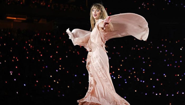 Taylor Swift reveals her friend and hero