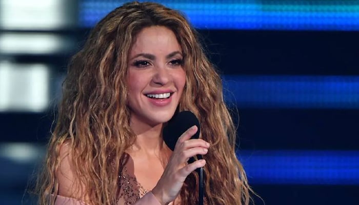 Shakira concludes best month with wishes for love and friendship