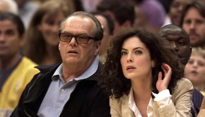 Lara Flynn Boyle and Jack Nicholson dated from 1999 to 2001