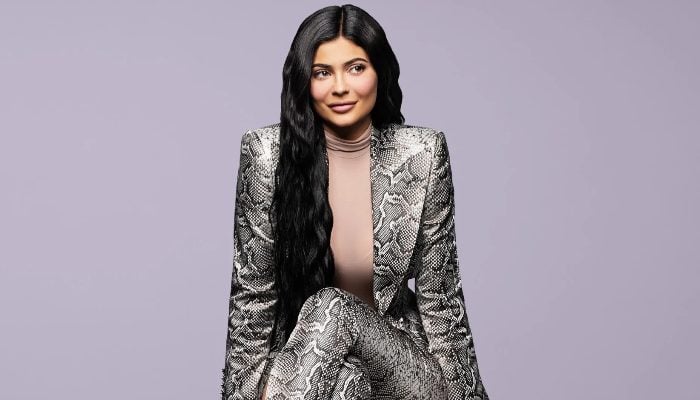 Kylie Jenner likes to freeload despite being a billionaire?