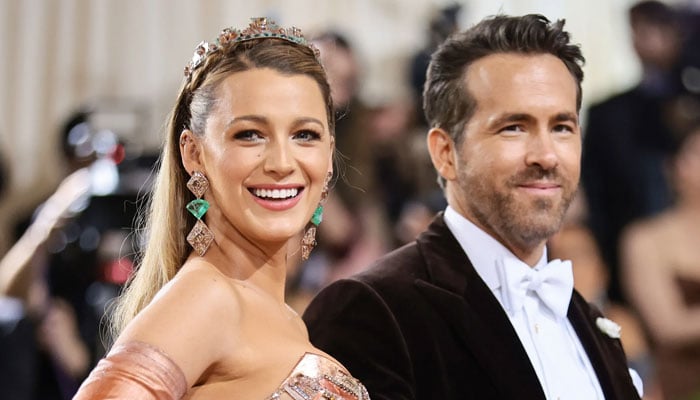 Blake Lively hilarious roast as Ryan Reynolds plays with water guns