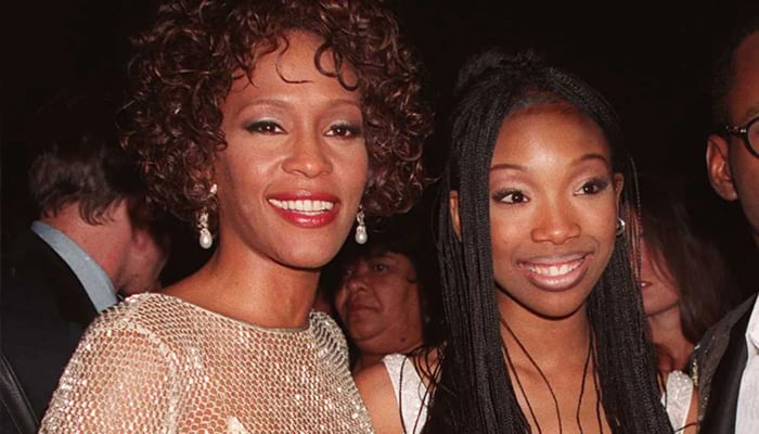 Brandy memberi penghormatan kepada mendiang Whitney Houston menjelang perilisan film Descendants