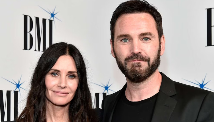 Courteney Cox matches with fiancé Johnny McDaid at Wimbledon Mens Final