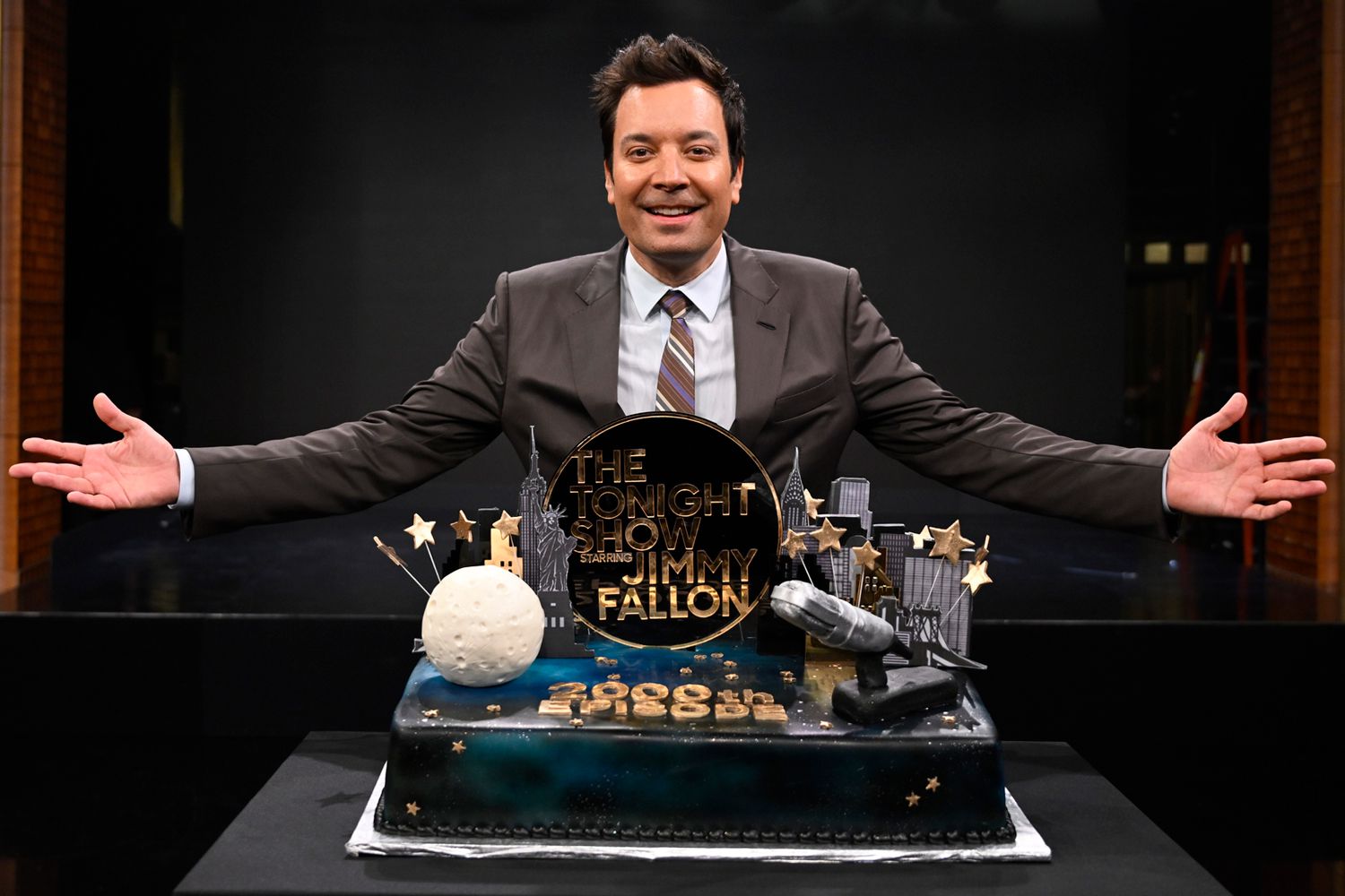 Jimmy Fallon celebrates The Tonight Show with a blast