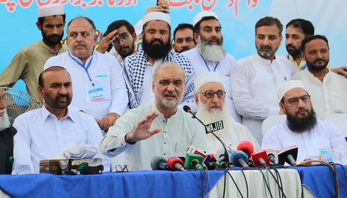 JI chief Hafiz Naeemur Rahman addressing the Tajir Convention at Markaz-e-Islami in Peshawar on  July 21, 2024. — Facebook/@HafizNaeemRehman