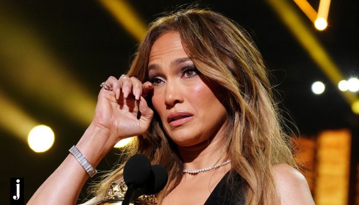 Ben Affleck skips Jennifer Lopez birthday where she cried