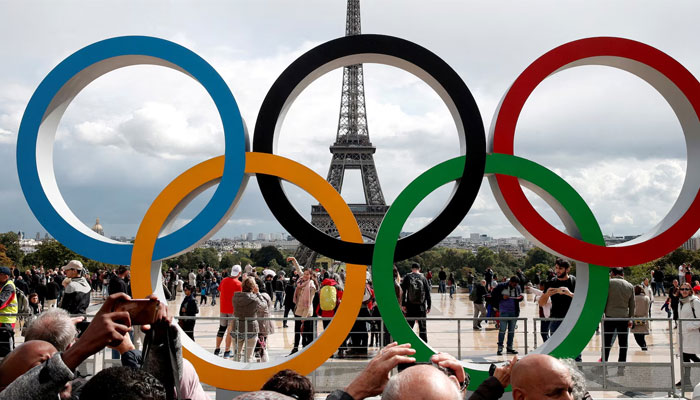 Parisians guide tourists ahead of Olympics 2024. —Reuters