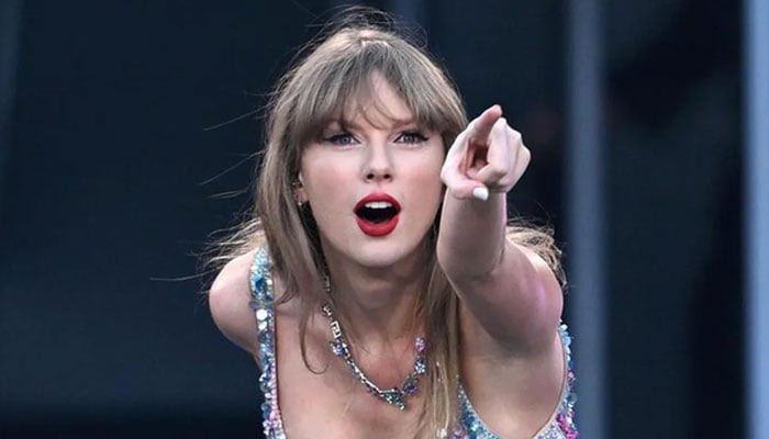 Taylor Swift is secretly engaged with Travis Kelce, fans claim