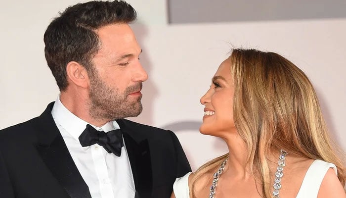 Ben Affleck, Jennifer Lopez feel unsafe at splashy mansion