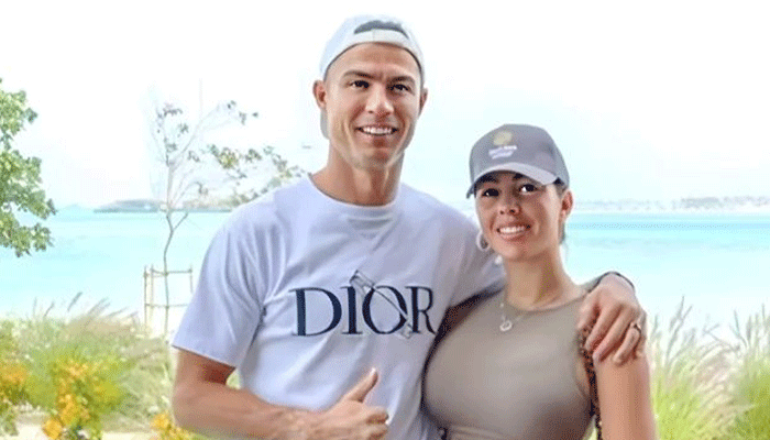 Al Nassrs Cristiano Ronaldo poses with his girlfriend Georgina Rodriguez. — Instagram/@lovewithgeorgina.7