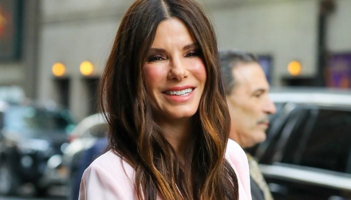 Sandra Bullock considers dating while healing from Bryan Rendalls passing