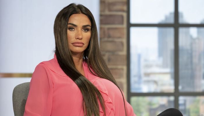 Experts accuse Katie Price of surgery addiction following sixth procedure