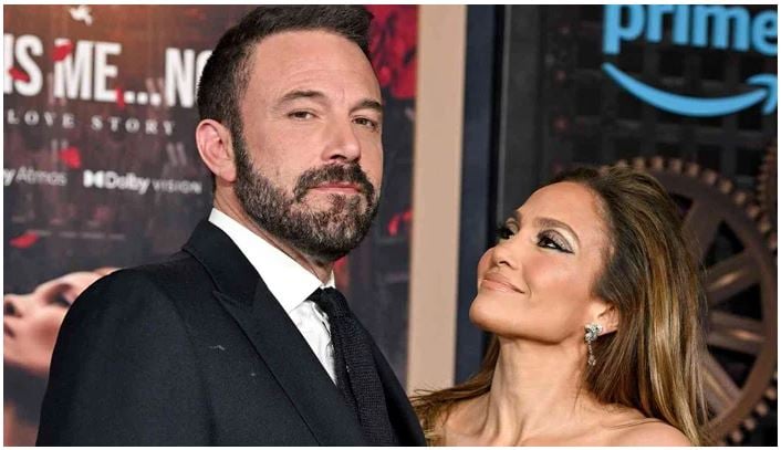 Jennifer Lopez under pressure to sell Ben Affleck marital mansion?