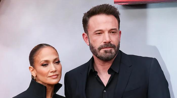 Jennifer Lopez, Ben Affleck finding decision to divorce 'hard to navigate'?