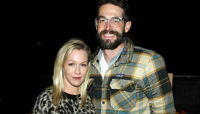 Jennie Garth marks 9th wedding anniversary with husband Dave Abrams