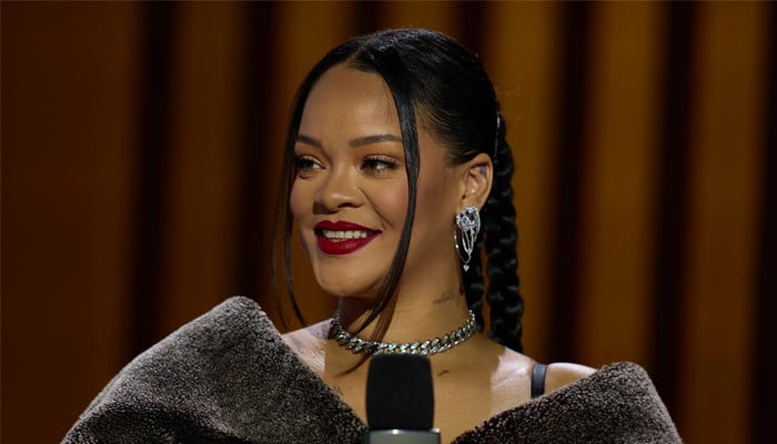 Rihanna gears up with preparation of major project after 8 years hiatus