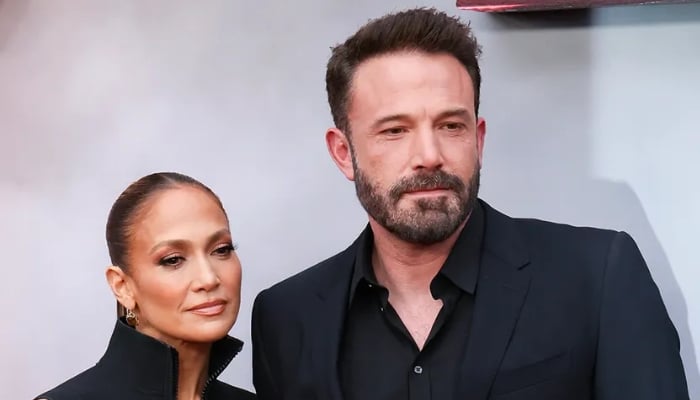 Photo: Jennifer Lopez declares war against Ben Affleck: Source