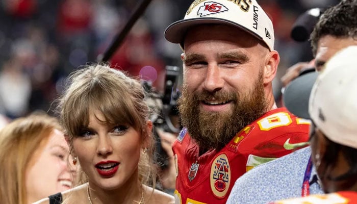 Travis Kelce excels at melting Taylor Swifts heart