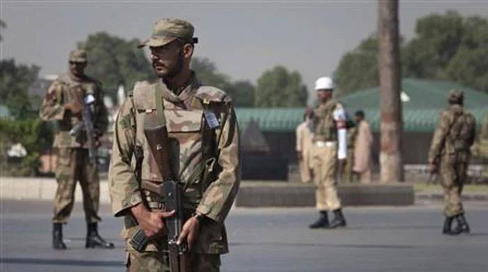 Security forces kill three terrorists in KP’s North Waziristan: ISPR Dtrends