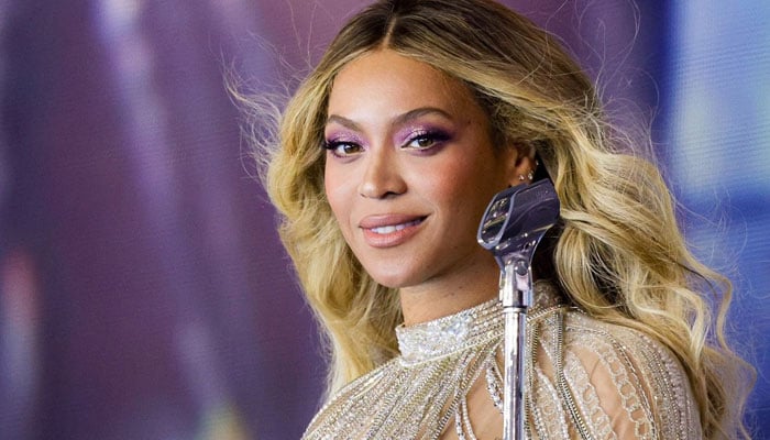 Beyoncé scores big career win after country album