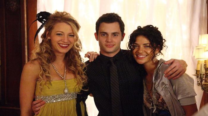 Blake Lively is missing from the wedding photos of “Gossip Girl” co-star Jessica Szohr