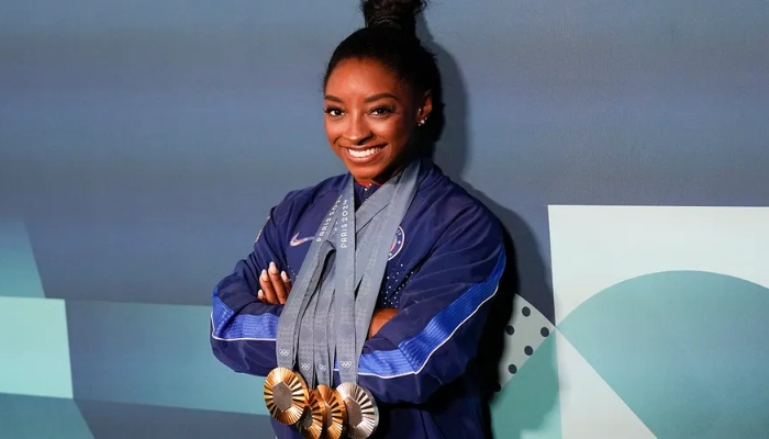 Photo: Simone Biles explains her upcoming tour plans sans husband