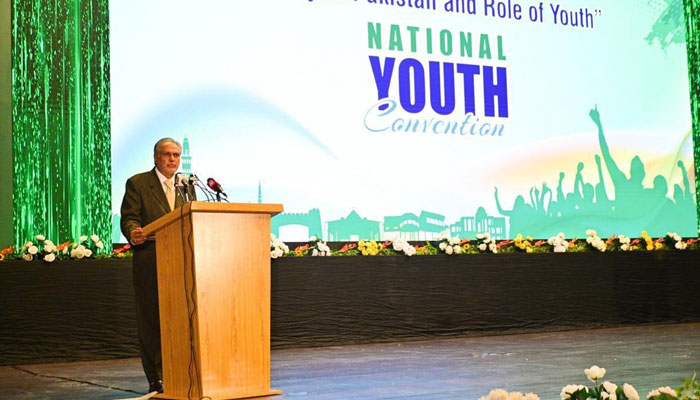 Deputy Prime Minister and Foreign Minister Ishaq Dar delivering remarks as chief guest at the inaugural session of the National Youth Convention in Islamabad on August 20, 2024. — PID