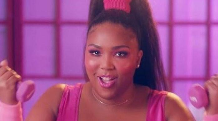 Lizzo sticks to fitness vows amid sweat-breaking workout