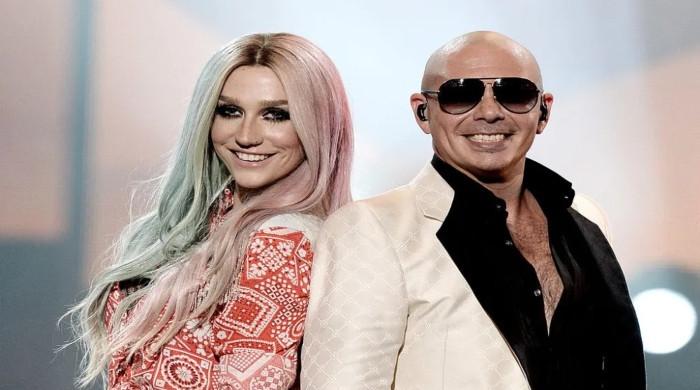 Pitbull recredits Kesha in duet after â€ ̃Timber' backlash